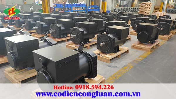 Đầu phát điện hiệu GS 2 bạc đạn 3 pha 11kva-400kva màu đen